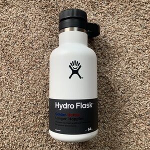 NWT Hydroflask 64 oz White Tumbler